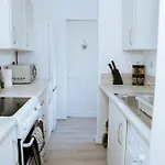 Cosy In Close To *