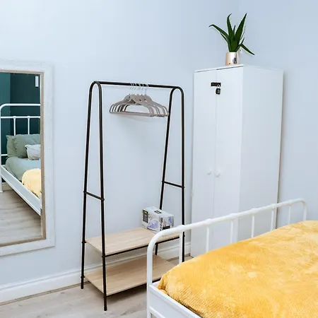 Cosy In Close To 요크