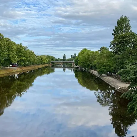 Daire Cosy In Close To