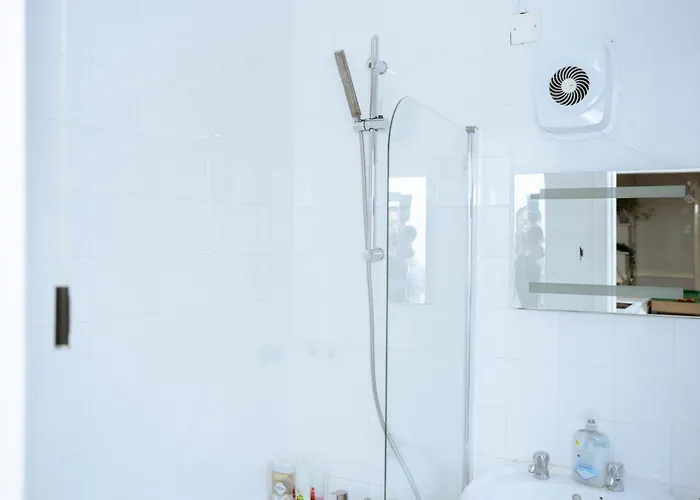 Cosy In Close To 公寓 *