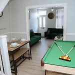 Cosy In Close To *